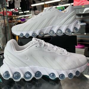 Nike Air Max Dn8 White Metallic Silver Size 8.5